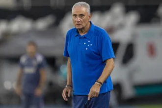 Djalminha avalia possível ida de Tite ao comando técnico do Botafogo