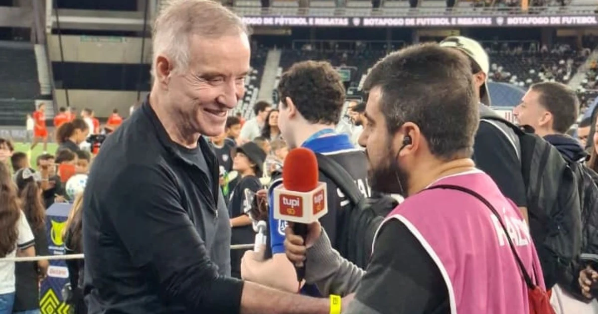 Eike Batista marca presença no Nilton Santos e elogia gestão do Botafogo