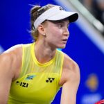 Elena Rybakina mantém ritmo forte no US Open e encara revanche