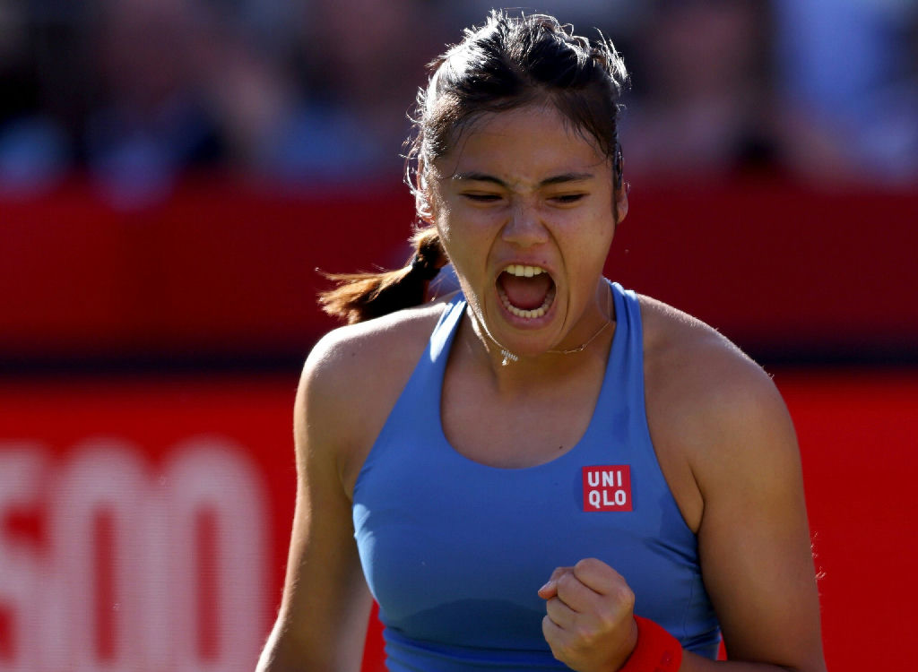Emma Raducanu busca inspiração em Andre Agassi para superar lesão