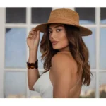 Esmaltes que rejuvenescem as mãos após os 40 anos com elegância