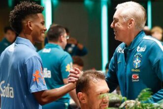 Estêvão retoma protagonismo com Ancelotti e inicia duelo contra a Austrália como titular