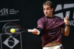 Felipe Meligeni e João Reis avançam na estreia do challenger de Curitiba