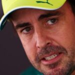 Fernando Alonso renova com Aston Martin e garante permanência na Fórmula 1 até 2027