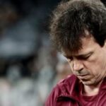 Fernando Diniz defende Memphis após eliminação do Corinthians na Libertadores