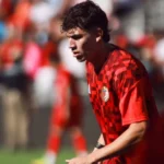 Ferraresi atua como titular em derrota da Venezuela para o Japão