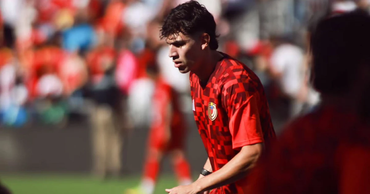 Ferraresi atua como titular em derrota da Venezuela para o Japão