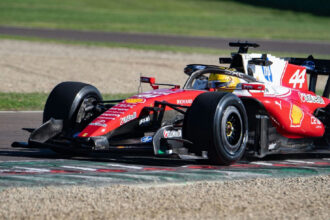 Ferrari realiza testes da Pirelli em Ímola com Hamilton e Leclerc