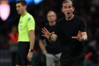 Filipe Luís transforma Monaco em líder do Francês com estratégia pragmática