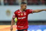 Flamengo assume liderança do Brasileirão após rodada decisiva