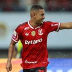 Flamengo assume liderança do Brasileirão após rodada decisiva