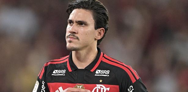 Flamengo consolida favoritismo no Brasileirão enquanto Corinthians amplia risco de queda