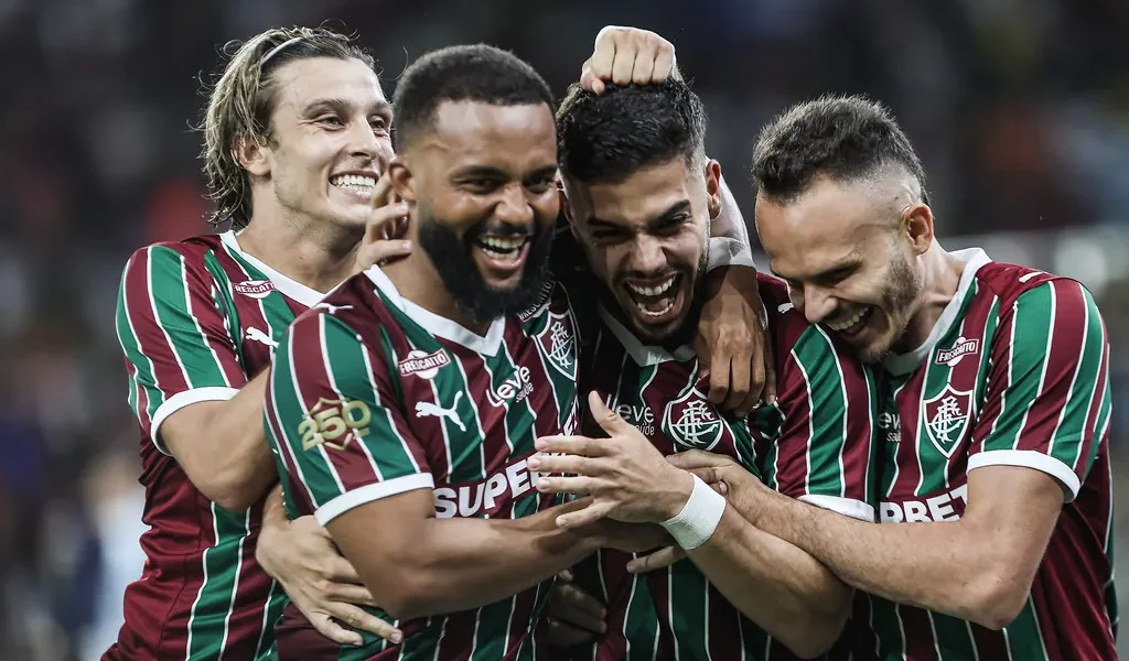 Fluminense desembarca em Buenos Aires com retornos e ausências para decisão na Libertadores