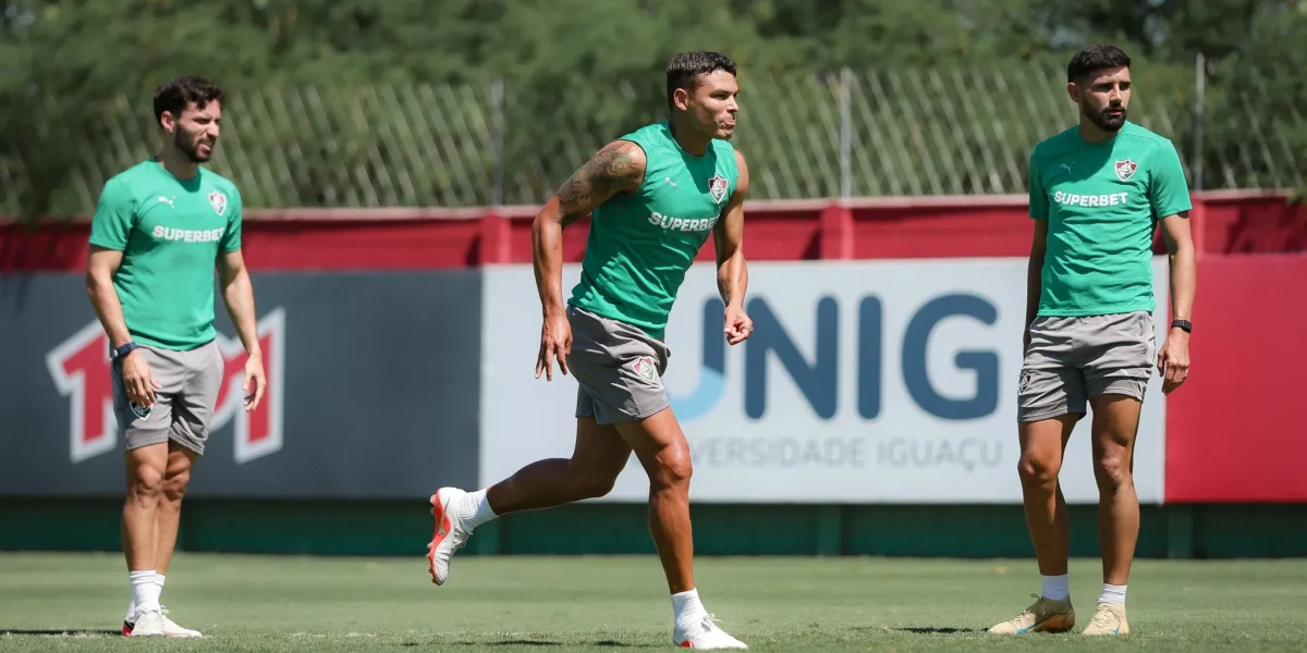 Fluminense intensifica preparação para clássico e mira decisão continental