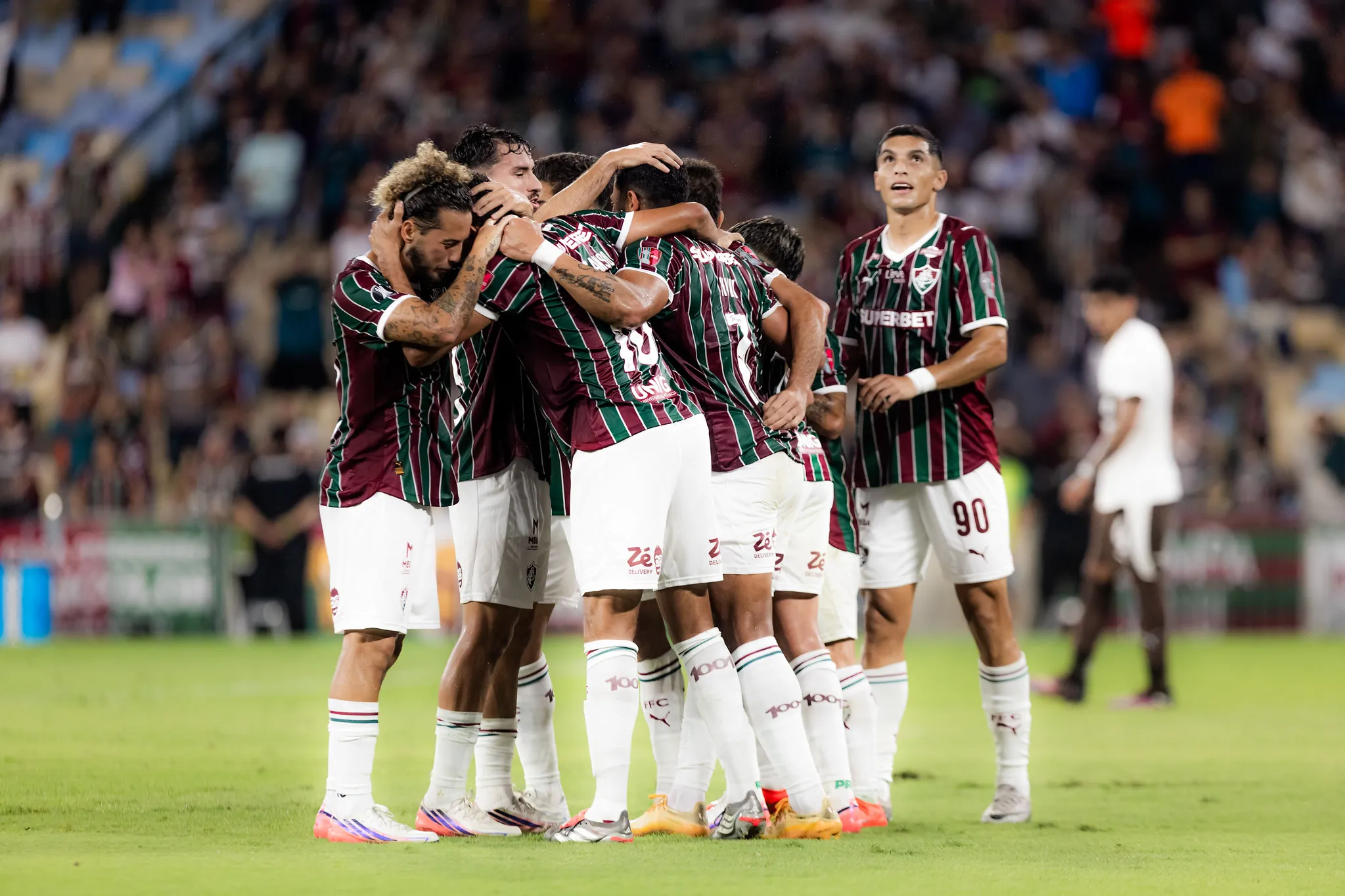 Fluminense supera Platense no Maracanã e abre vantagem na Libertadores