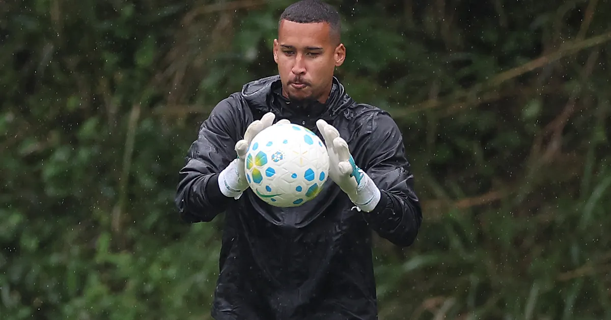 Gabriel Batista busca legado no Botafogo inspirado em ídolos como Jefferson