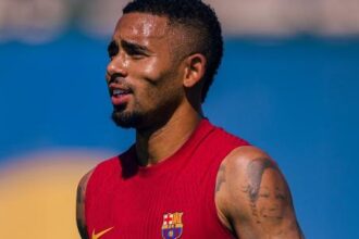 Gabriel Jesus deve estrear pelo Barcelona contra o Valencia neste domingo