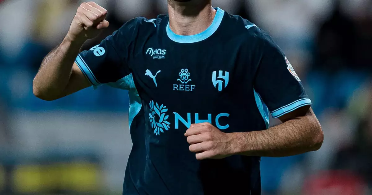 Gabriel Martinelli brilha com hat-trick em estreia avassaladora pelo Al-hilal