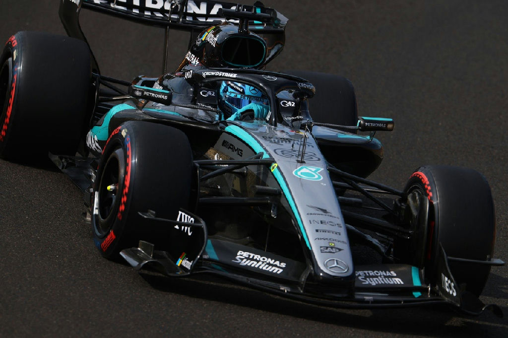 George Russell domina último treino livre para o Grande Prêmio da Itália em Monza