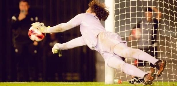 Goleiro Phillipe Gabriel brilha e garante título brasileiro sub-20 para o Vasco