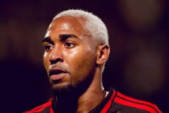 Gonzalo Plata retorna aos planos de Leonardo Jardim no Flamengo