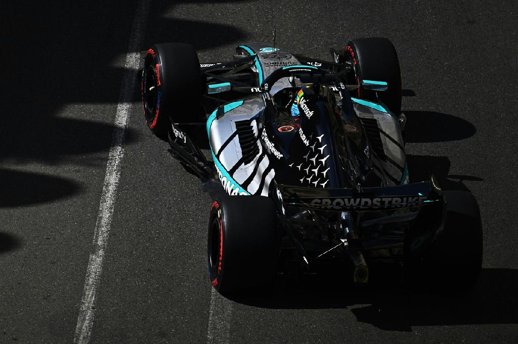 GP Azerbaijão: Russell lidera segundo treino livre; Antonelli e Bortoleto em evidência