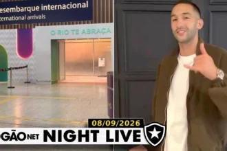 Hakim Ziyech desembarca no Rio de Janeiro para reforçar o elenco do Botafogo