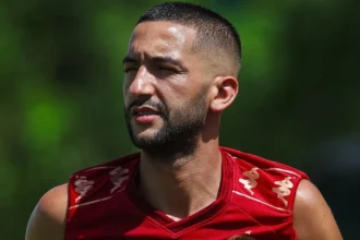 Hakim Ziyech rejeita oferta árabe e acerta transferência para o Botafogo
