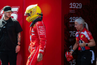 Hamilton descarta prioridade na Ferrari e aponta falhas estratégicas em Monza