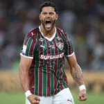 Hulk brilha no Fluminense e clube celebra fase artilheira do atacante