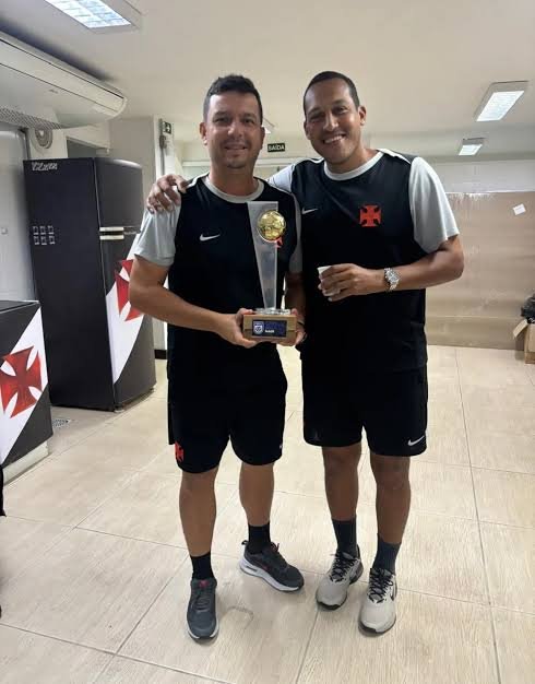 Iggor Costa assume cargo de auxiliar no sub-20 após conquista no sub-15