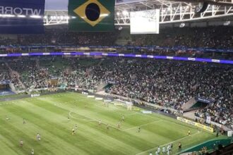 Impasse sobre carga de ingressos coloca torcida única em pauta no duelo entre Palmeiras e Fluminense