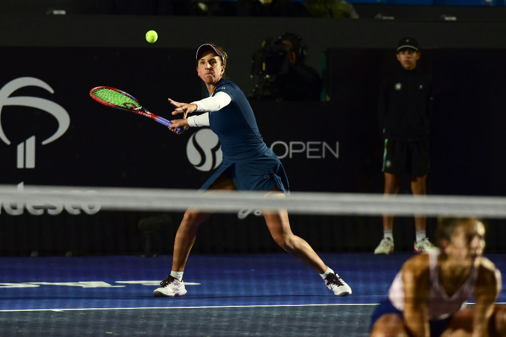 Ingrid Martins e Jazmin Ortenzi avançam com vitória na estreia do SP Open