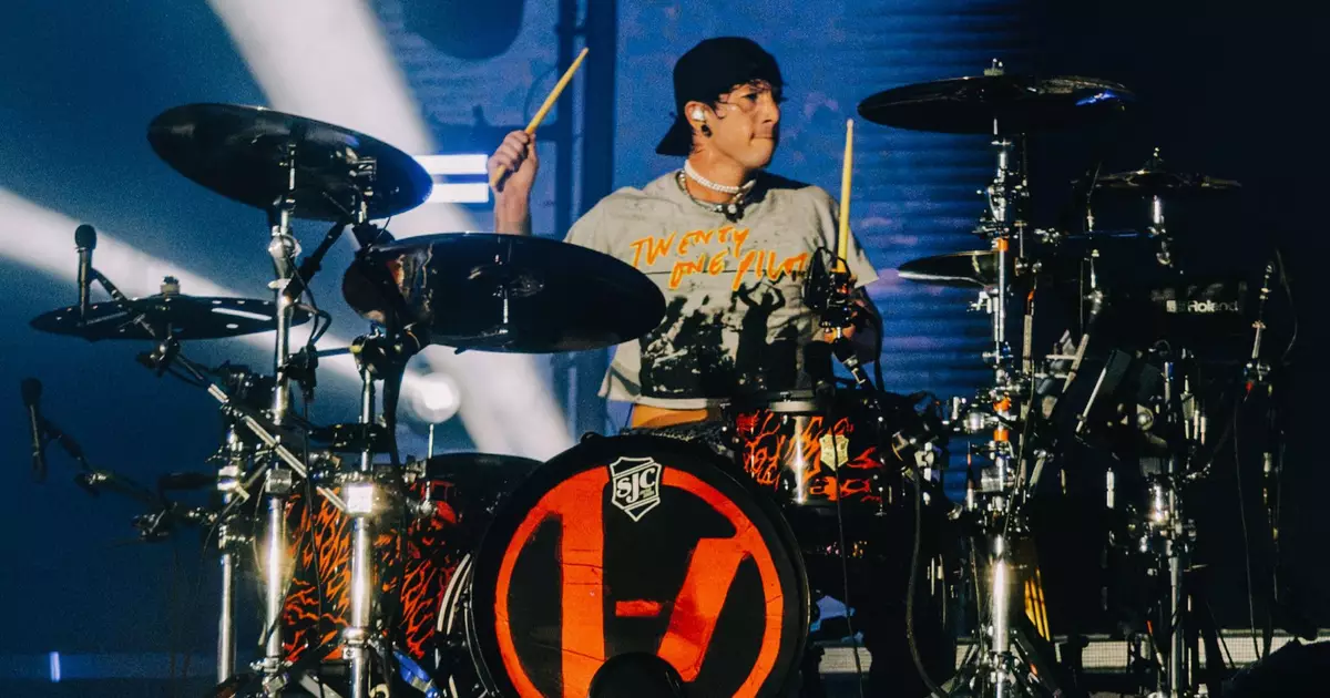 Inteligência artificial na música gera preocupação em Josh Dun