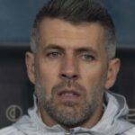 Internacional demite Paulo Pezzolano após derrota no Brasileirão e má fase