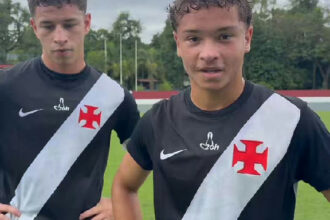Irmãos Bruno e Matheus Lopes celebram triunfo do Vasco no sub-20