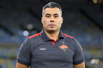 Jair Ventura recusa proposta do Internacional e decide permanecer no Vitória