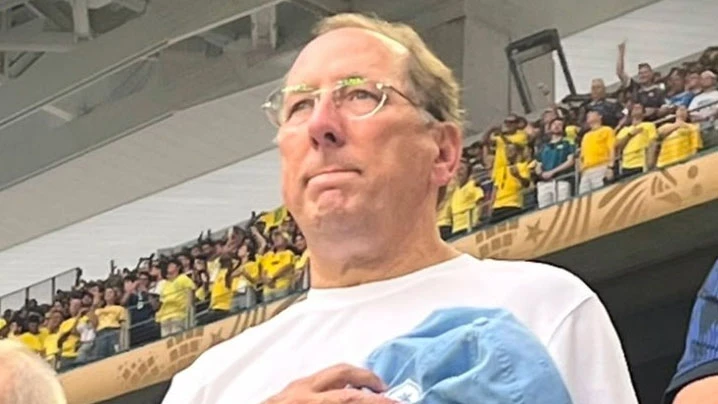 John Textor contesta valores e aponta dívida real de R$ 2 bilhões na SAF Botafogo