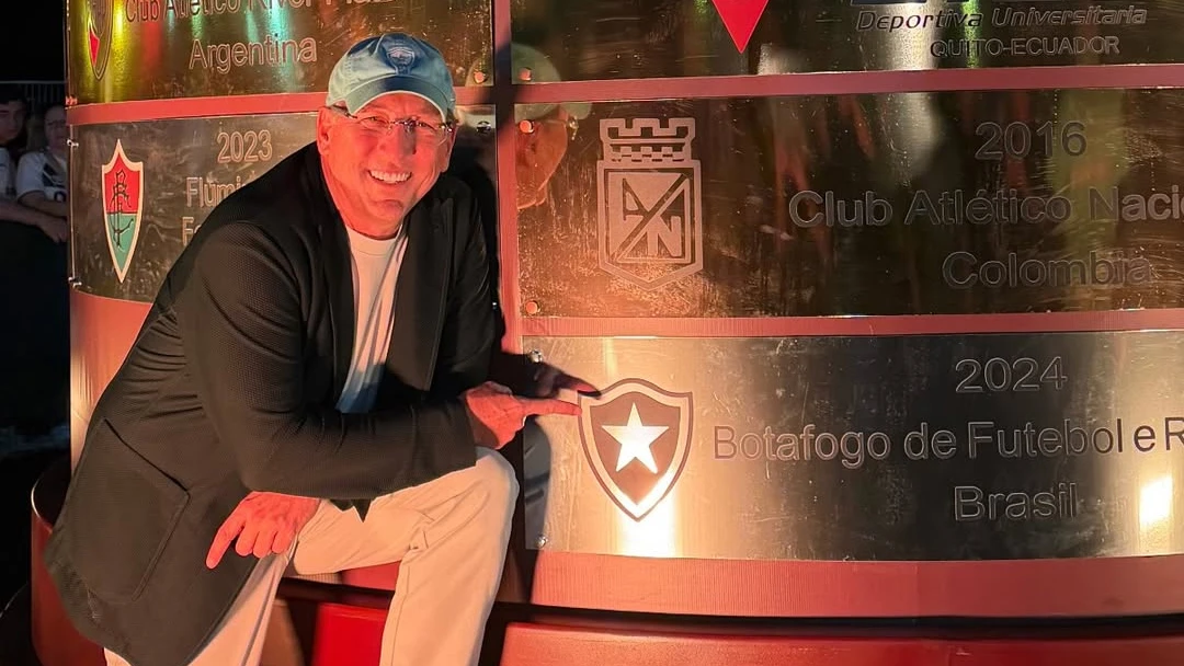 John Textor reafirma controle do Botafogo em evento da Libertadores no Rio