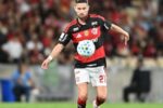 Jorginho supera antecessores e se consolida como volante de elite no Flamengo