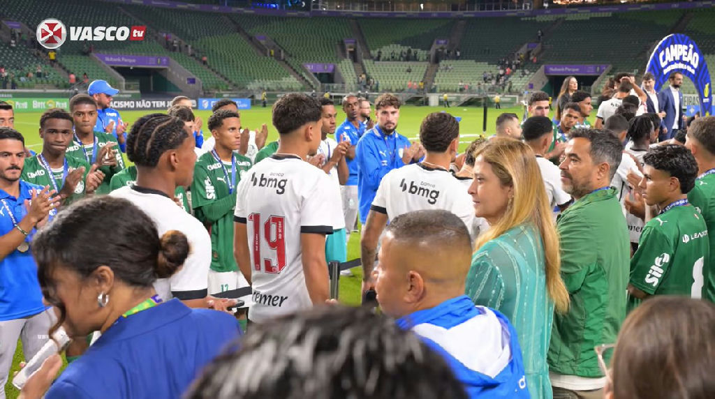 Leila Pereira aplaude elenco do Vasco após conquista do Brasileiro Sub-20