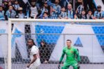 Léo Jardim destaca resiliência e mentalidade do elenco após vitória