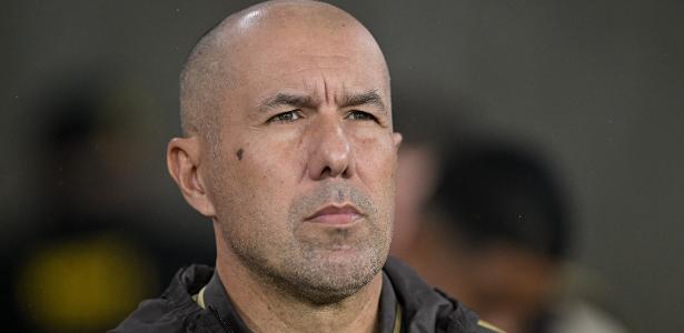 Leonardo Jardim analisa vitória do Flamengo sobre o Corinthians no Brasileirão