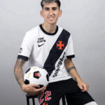 Lescano define numeração e vestirá a camisa 22 no Vasco da Gama