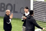 Lescano marca presença em São Januário mesmo fora de duelo decisivo do Vasco