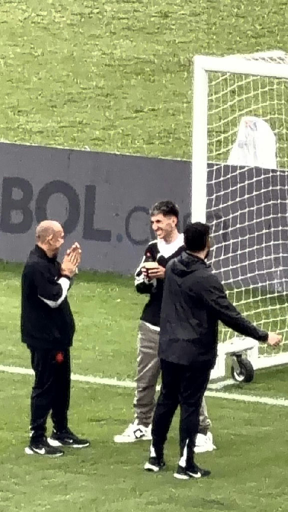 Lescano marca presença em São Januário mesmo fora de duelo decisivo do Vasco