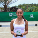 Leyla Britez celebra conquista inédita no torneio W15 de São Luís
