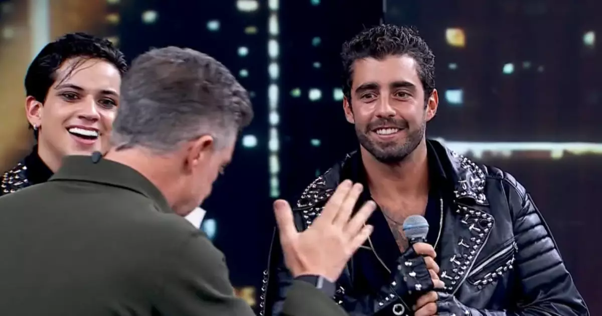Luciano Huck comenta semana turbulenta de Pedro Scooby no Domingão