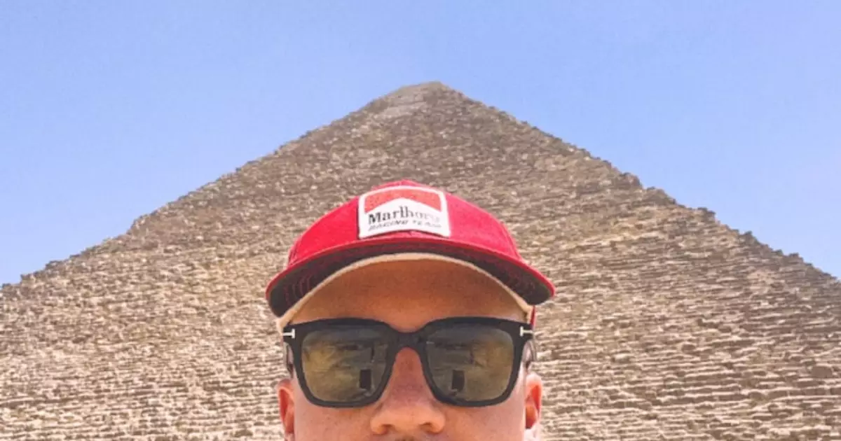 Macklemore destina 1 milhão de dólares à Palestina e desafia Robert Kraft após sair de turnê