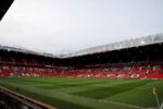 Manchester United e Manchester City se enfrentam em clássico decisivo pelo Campeonato Inglês